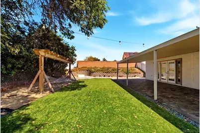  206 Los Reyes Dr, San Diego, CA 92114 - Photo 4