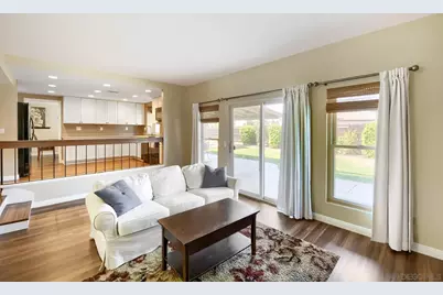  9518 Hillcreek Way, Santee, CA 92071 - Photo 8