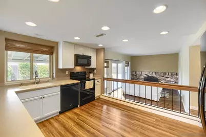  9518 Hillcreek Way, Santee, CA 92071 - Photo 4