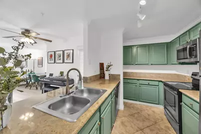  8889 Caminito Plaza Centro #7127, San Diego, CA 92122 - Photo 4