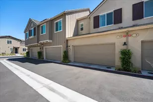 32383 Tannat Dr, Temecula, CA 92591 - Photo 14