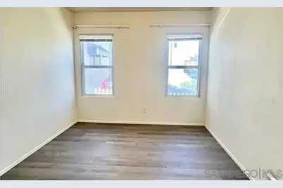  723-725 Sunset Court, San Diego, CA 92109 - Photo 6