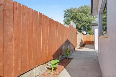  559 Glencrest Dr, San Diego, CA 92139 - Photo 34