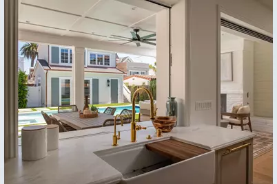  711 H Ave, Coronado, CA 92118 - Photo 18