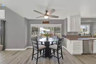 1371 Westminster Pl, Escondido, CA 92027 - Photo 14