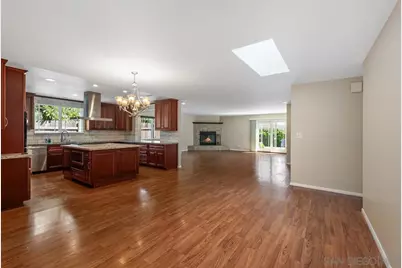  4461 Pavlov Ave, San Diego, CA 92122 - Photo 8