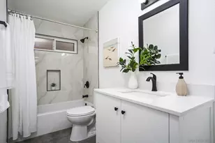 2388 Grand, San Diego, CA 92109 - Photo 24