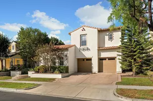 31 Montclair, Irvine, CA 92602 - Photo 2
