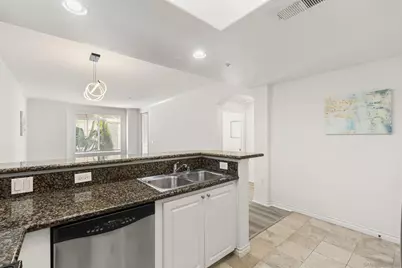  9263 Regents Rd #B204, La Jolla, CA 92037 - Photo 6