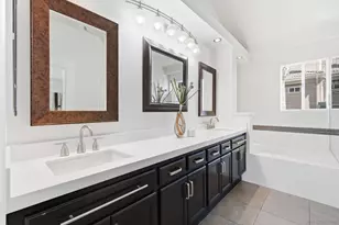 7142 Calabria, San Diego, CA 92122 - Photo 24