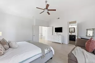 7142 Calabria, San Diego, CA 92122 - Photo 22