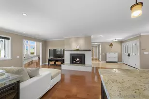 3190 Galloway Dr, San Diego, CA 92122 - Photo 12