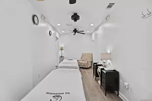 405 N Hwy 101, Solana Beach, CA 92075 - Photo 12