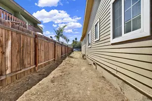 127 W 5th Ave, Escondido, CA 92025 - Photo 32