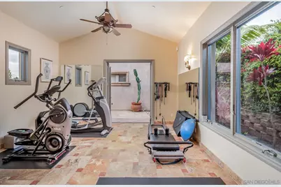  1299 Urania Ave, Encinitas, CA 92024 - Photo 34