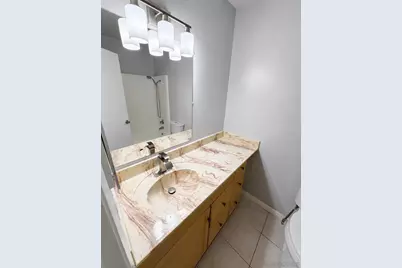  18620 Hatteras #105, Tarzana, CA 91356 - Photo 18