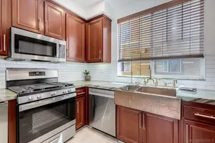 2770 Farragut Rd, San Diego, CA 92106 - Photo 12