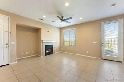  1733 Cripple Creek #4, Chula Vista, CA 91915 - Photo 4