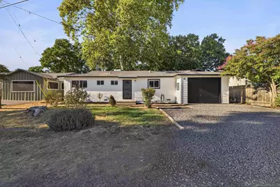  996 E Eaton Rd, Chico, CA 95973 - Photo 1