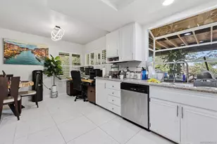 10975 Elderwood Dr, San Diego, CA 92131 - Photo 6