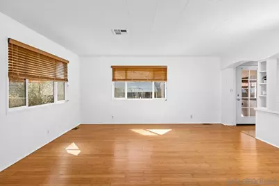  7127 Santa Barbara, Carlsbad, CA 92011 - Photo 6