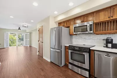 801 W Hawthorn #406, San Diego, CA 92101 - Photo 2