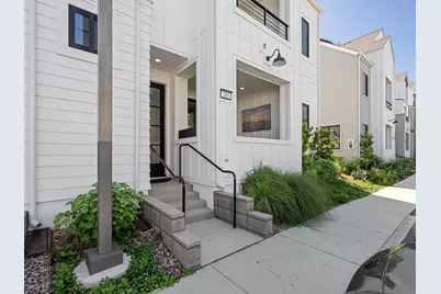  1402 Anacona Pl #105, Encinitas, CA 92024 - Photo 2