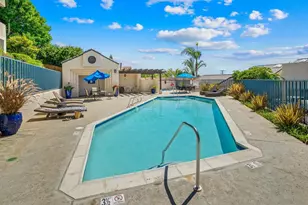 933 Hygeia Ave, Encinitas, CA 92024 - Photo 10