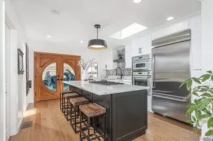 221 B Ave, Coronado, CA 92118 - Photo 6
