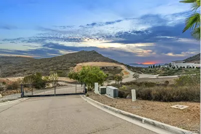  15003 Toothrock Rd #3, Poway, CA 92064 - Photo 2