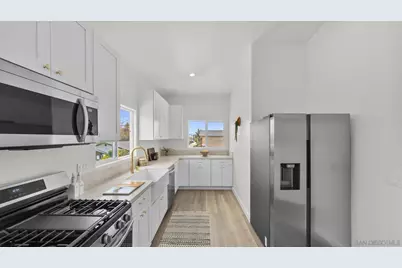  570 Emory St #B, Imperial Beach, CA 91932 - Photo 8