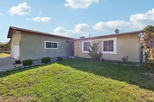 5074 Gold, Oceanside, CA 92057 - Photo 2