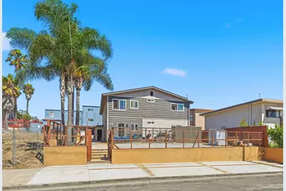  810 Acacia Ave, Oceanside, CA 92058 - Photo 1