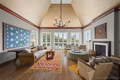 7612 Hillside Dr, La Jolla, CA 92037 - Photo 10