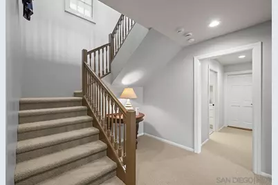  7612 Hillside Dr, La Jolla, CA 92037 - Photo 32