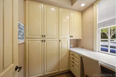  7612 Hillside Dr, La Jolla, CA 92037 - Photo 18