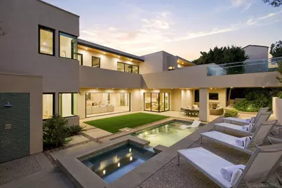  6349 Castejon, La Jolla, CA 92037 - Photo 2