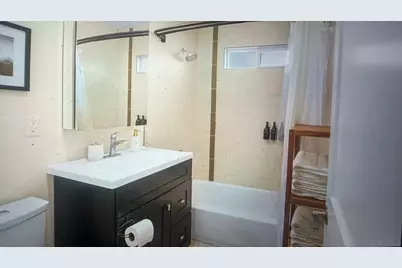  1127 Beryl St, San Diego, CA 92109 - Photo 16