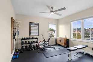 5437 Caminito Bayo, La Jolla, CA 92037 - Photo 22