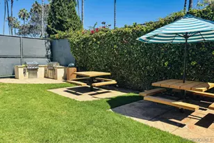 2130 Vallecitos, La Jolla, CA 92037 - Photo 26