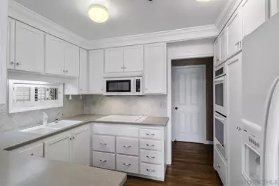  2130 Vallecitos #246, La Jolla, CA 92037 - Photo 10
