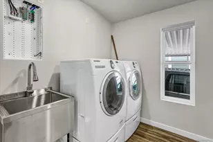 275 S Worthington St, Spring Valley, CA 91977 - Photo 16
