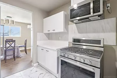  4610 Lyric Ln, San Diego, CA 92117 - Photo 2
