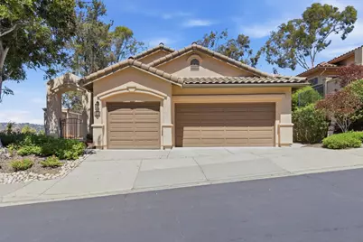 804 Calle Montera, Escondido, CA 92025 - Photo 2