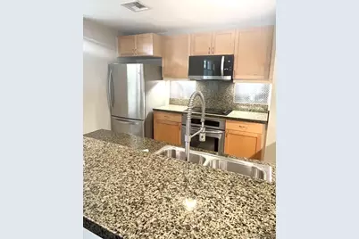  1150 J St #116, San Diego, CA 92101 - Photo 2
