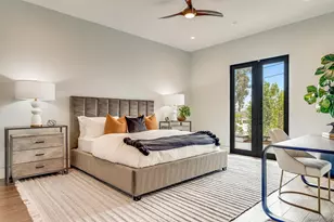 6389 Castejon, La Jolla, CA 92037 - Photo 32