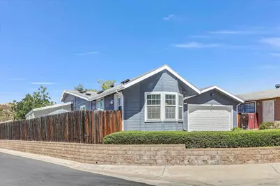  15935 Spring Oaks Rd #129, El Cajon, CA 92021 - Photo 2