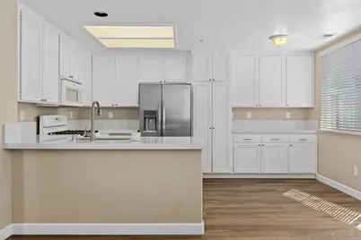  609 Paseo Rio, Vista, CA 92081 - Photo 14