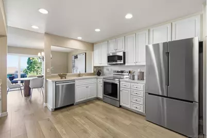  6547 Caminito Catalan, La Jolla, CA 92037 - Photo 10
