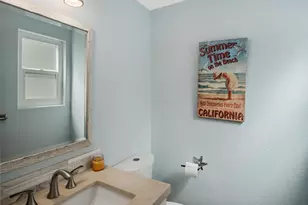 724 Seagirt Ct, San Diego, CA 92109 - Photo 10